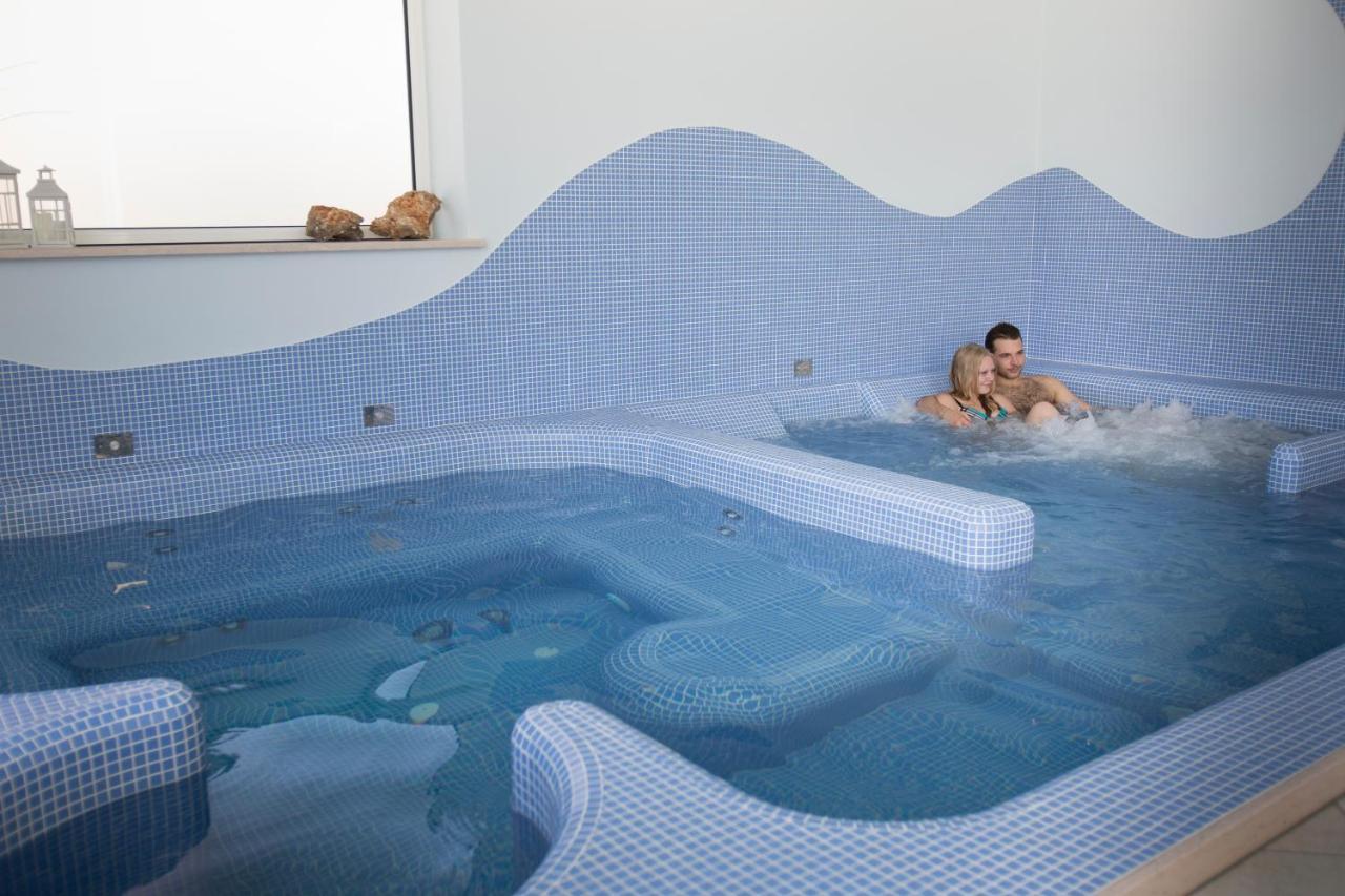 Nero D'avorio & Spa Aparthotel 4*