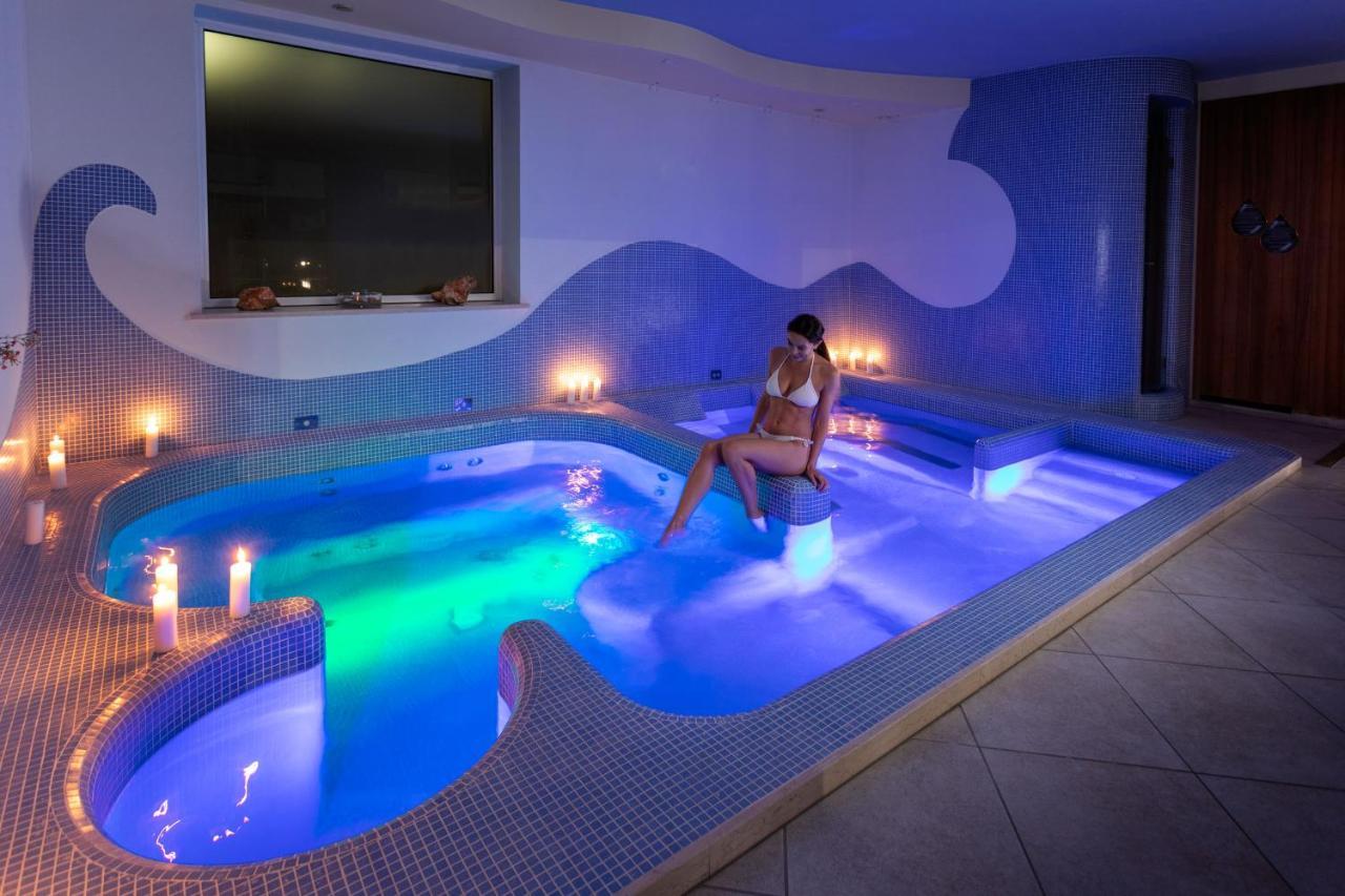Nero D'avorio & Spa 4*
