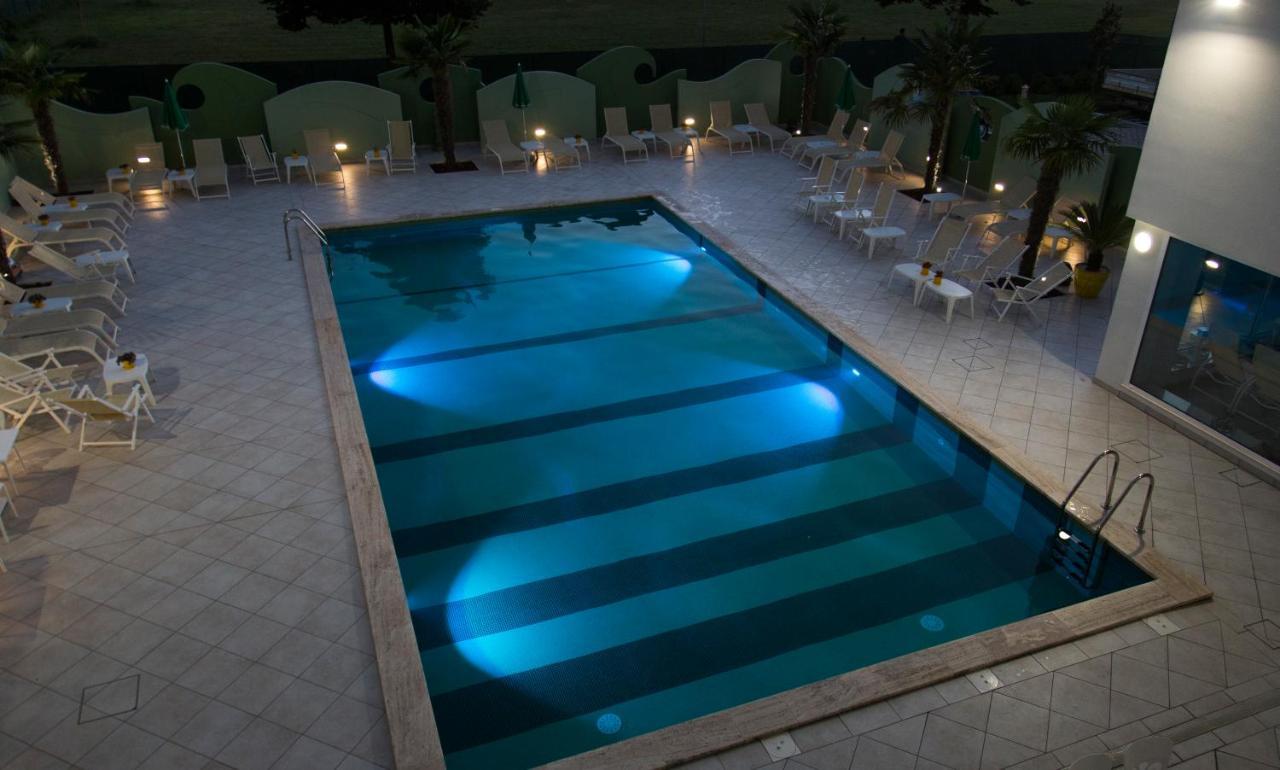 Nero D'avorio Aparthotel&spa 4* Rimini